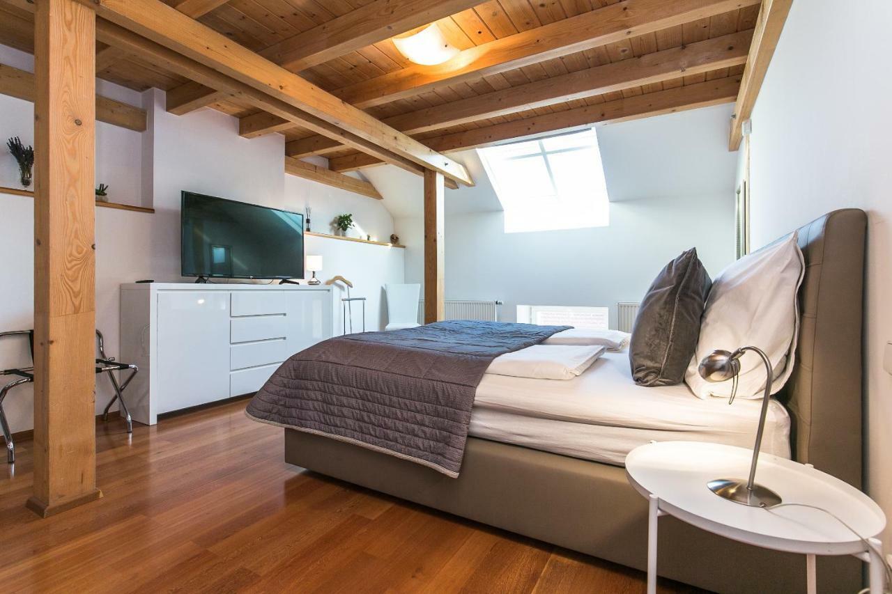 Attic By Wenceslas Square Apartmán *